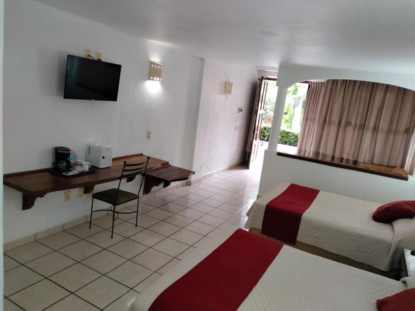 Hotel Boutique La Pergola Мансанильо Экстерьер фото
