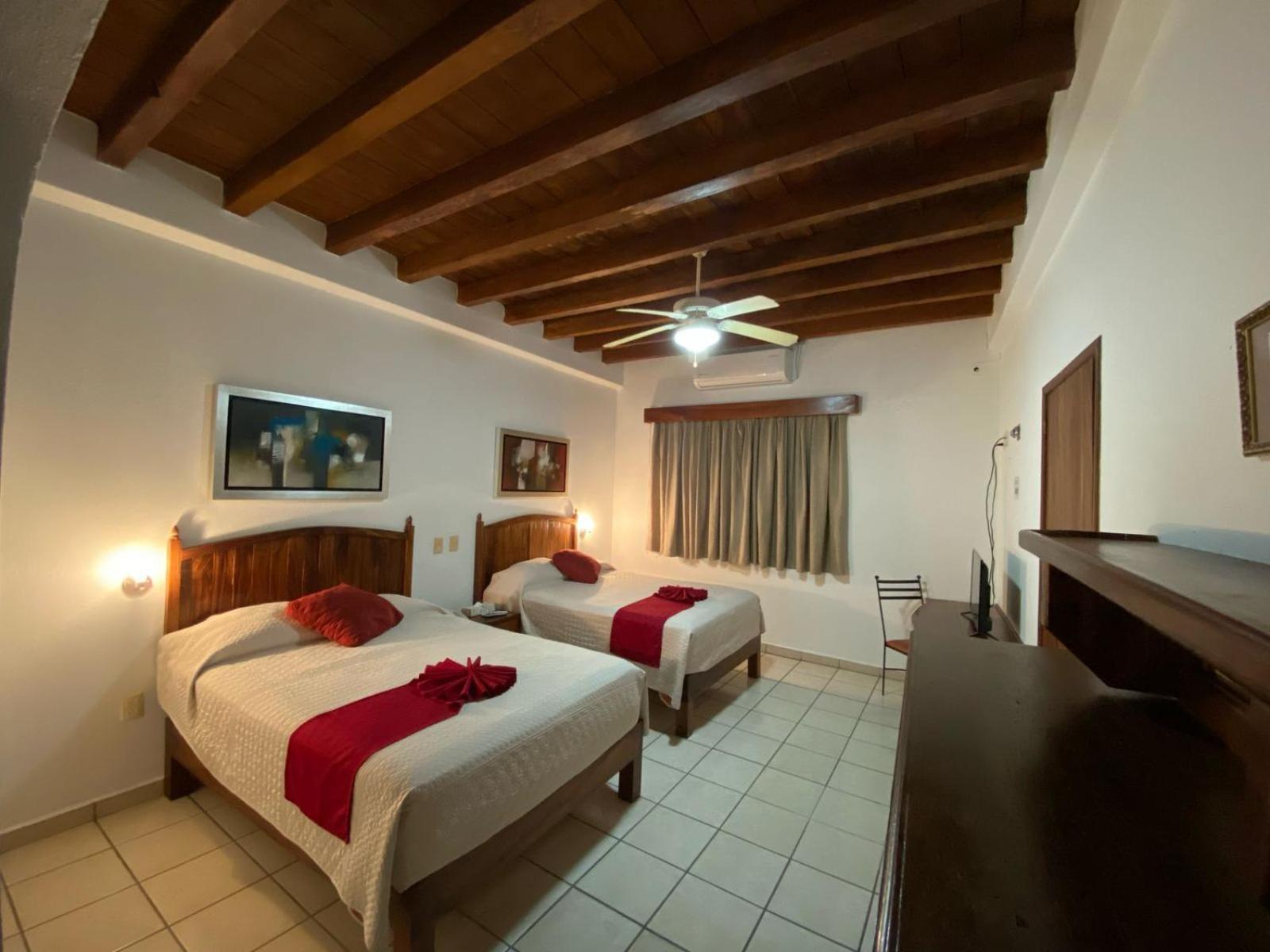 Hotel Boutique La Pergola Мансанильо Экстерьер фото